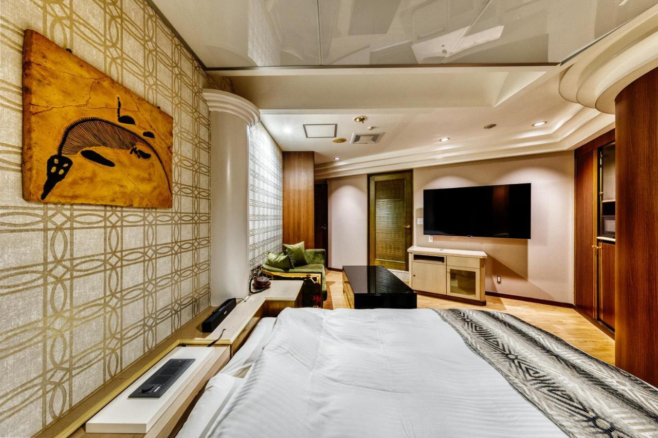 Hotel Artia Dinosaur Machida Kamiseya Exterior foto